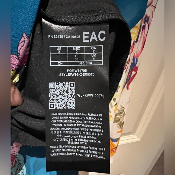 Brand new Guess Floral Print Dress Size 2 - Picture 7 of 8